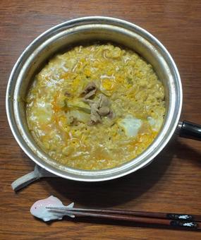 新米の炊き上げご飯の豆乳肉鍋のおじや 朝食,あきたこまち,新米の写真素材