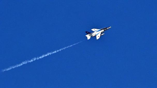 ブルーインパルス ブルーインパルス,飛行機,ジェット機の写真素材