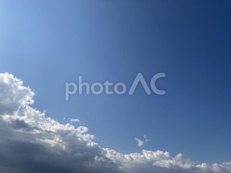 雨雲が去ったあと 雨雲,空,雲の写真素材