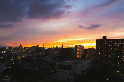 街の夕暮れ 街の夕暮れの写真