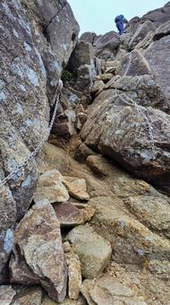 鎖場⑤ 登山道,難所,鎖の写真素材