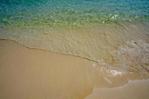与那覇前浜の美しい海と白い砂浜 与那覇前浜,宮古島,沖縄の写真素材