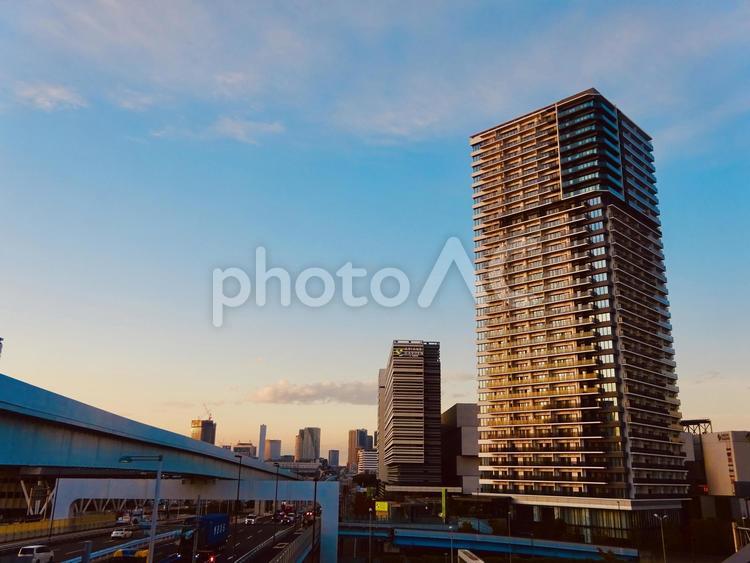 マジックアワーの有明の風景 青空,空,マジックアワーの写真素材