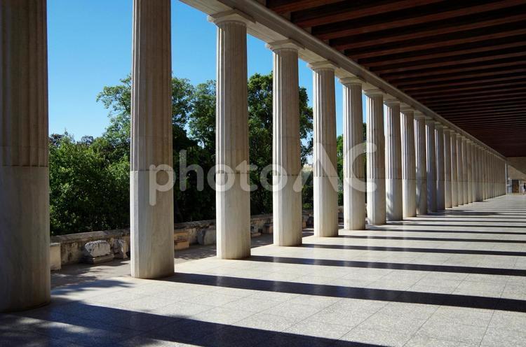 ギリシャ　アテネ　古代アゴラ　アタロスの柱廊から眺め ギリシャ,アテネ,古代アゴラの写真素材