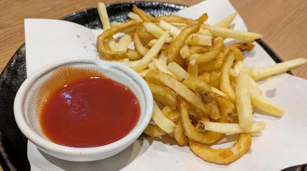 ポテトフライとケチャップ ポテトフライ,ポテト,フライの写真素材