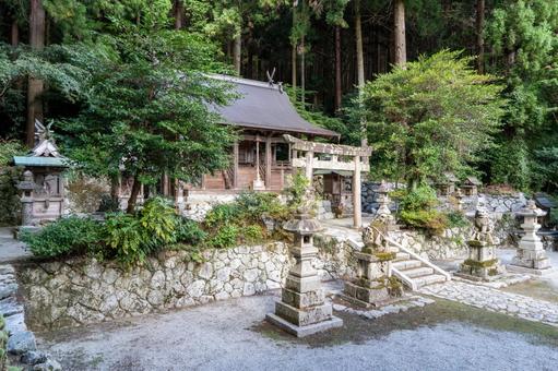 The grounds of Takamahiko Shrine in Nara, JPG