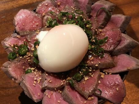 ローストビーフ丼 ローストビーフ丼の写真