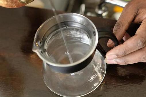 How to make coffee 14: Warm the coffee server How to make coffee 14: Warm the coffee server