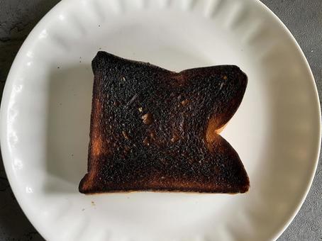 コゲ トースト,食べ物,焼き色の写真素材