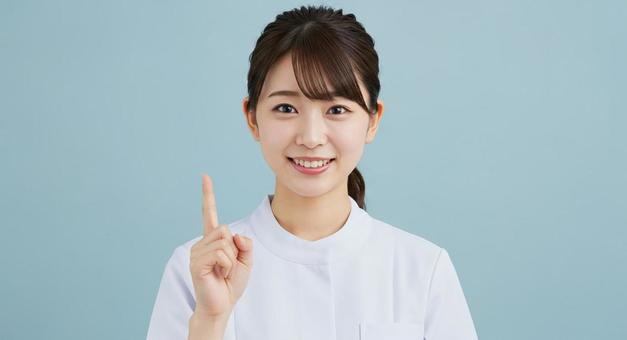アドバイスをしているナース アドバイスをしているナースの写真