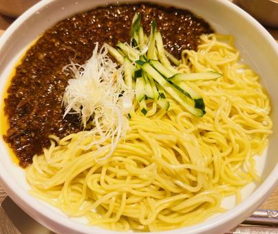 ジャージャー麺 ジャージャー麺の写真