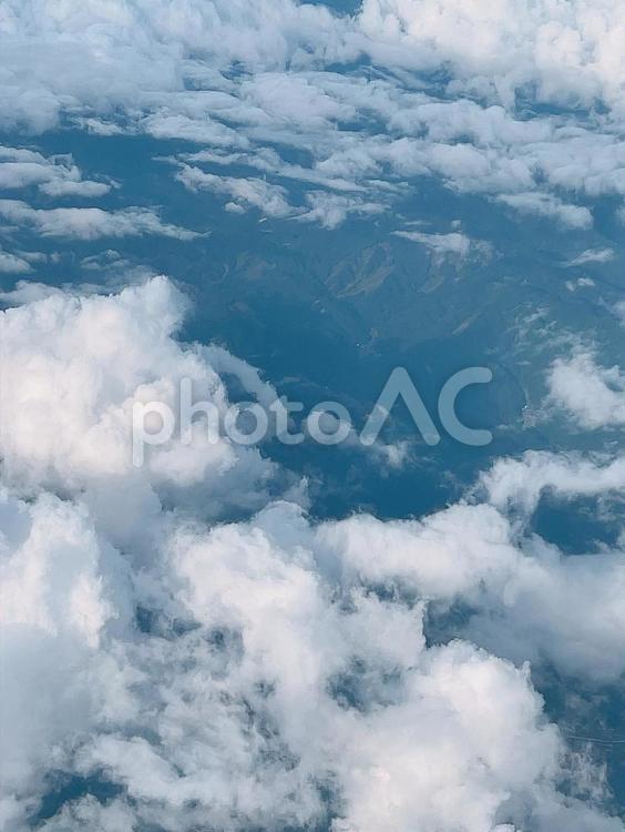 小さな日本の島と雲 空,晴天,スカイの写真素材