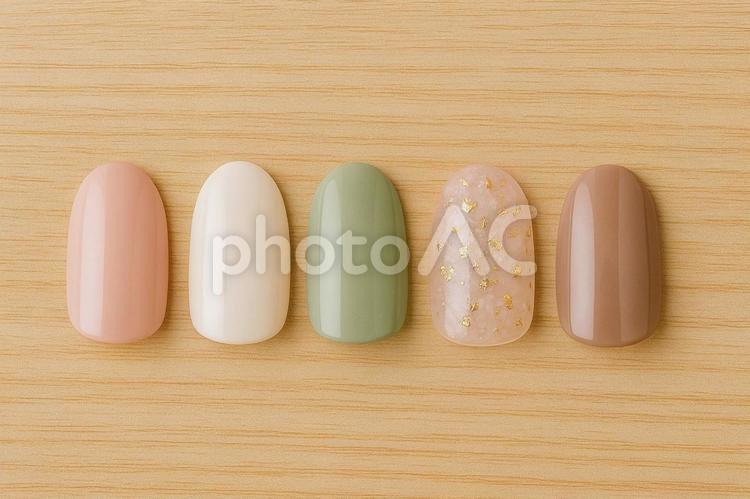 ナチュラルカラーのネイルチップ ネイルチップ,ネイルデザイン,ジェルネイルの写真素材
