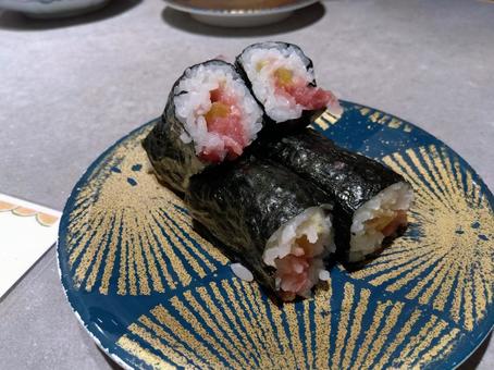 トロたく巻1 トロたく巻1 美味しい,マグロ,鮪の写真素材