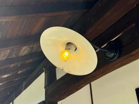 裸電球の門灯 門灯,裸電球,電球の写真素材