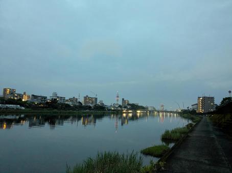 薄暮の鏡川 鏡川,川,河川の写真素材