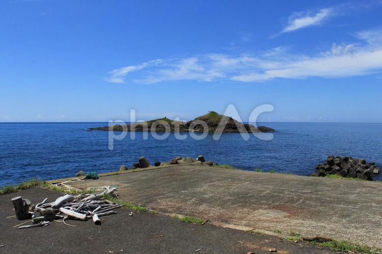 夏の雄島の景色（日本海）　４ 夏,雄島,海の写真素材