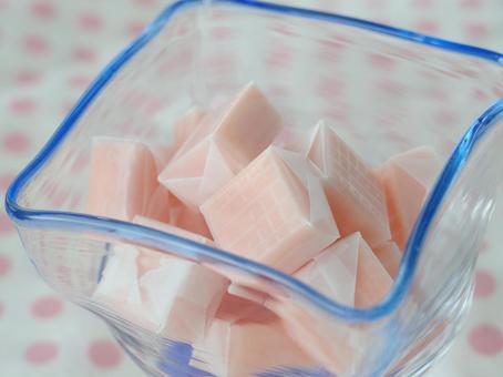 いちごキャラメル お菓子 いちごキャラメル お菓子の写真