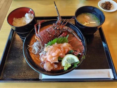 イセエビ丼 イセエビ丼 伊勢海老,海鮮丼,和食の写真素材