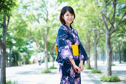 Young woman in yukata, yukata, নারী, গ্রীষ্ম, JPG