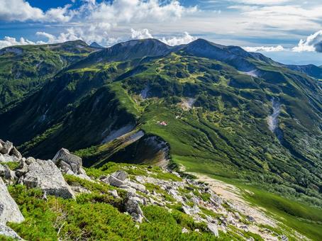 鷲羽岳から三俣蓮華岳方面 北アルプス,登山,山岳写真の写真素材