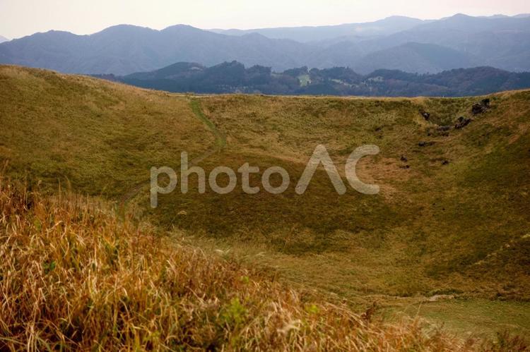 噴火口　大室山　山頂　 噴火口,大室山,秋の写真素材