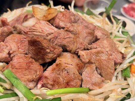 たくさんの野菜と焼くジンギスカン ジンギスカン,鍋,鉄板の写真素材