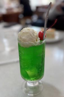 クリームソーダ クリームソーダの写真