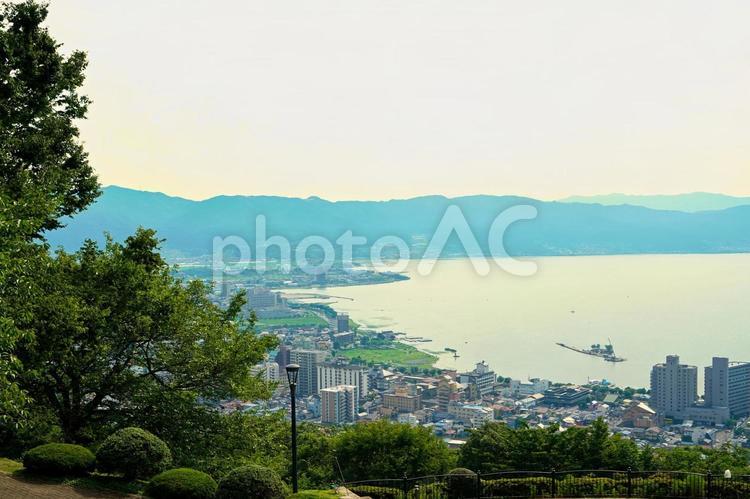諏訪湖の見える風景 諏訪湖,長野県,諏訪市の写真素材