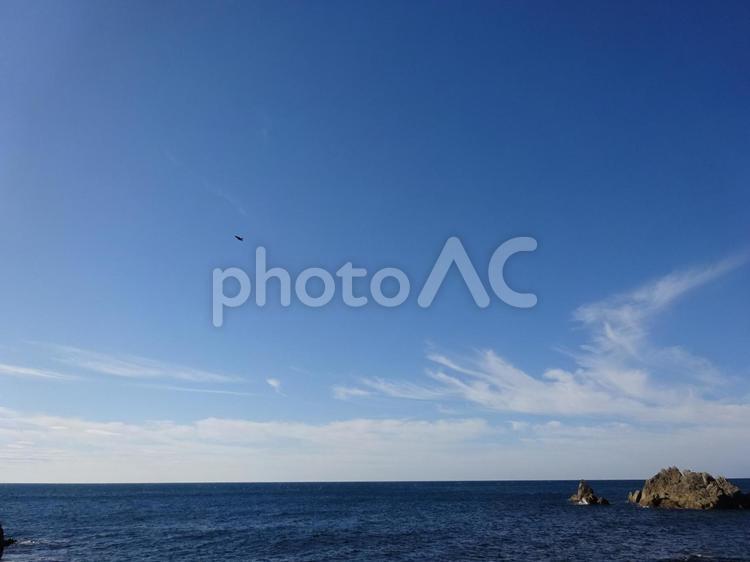 越前海岸　日本海沿岸の岩場 海,日本海,波の写真素材