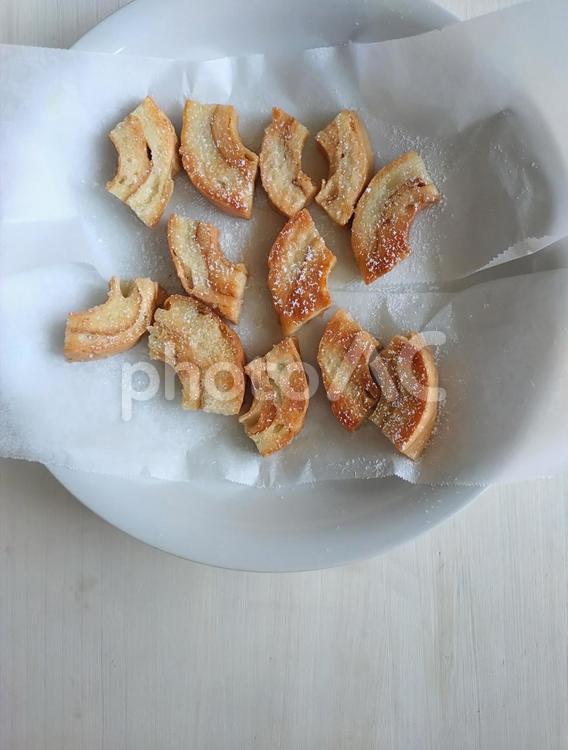 お麩の安心おやつ－上－コピースペース お麩,手作り,お菓子の写真素材
