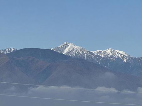 東雲の丘から見た常念岳 信州,長野県,山の写真素材