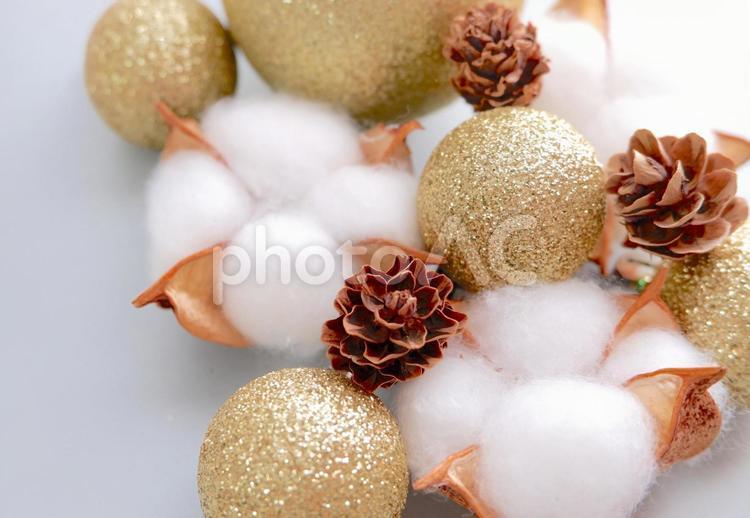 クリスマスのおしゃれなイメージ クリスマス,シンプル,フレームの写真素材