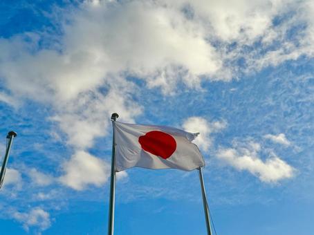 はためく日本国旗と青空 青空,空,空背景の写真素材
