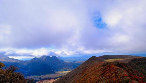 大船山の頂点から見た風景 九重,景色,秋の写真素材
