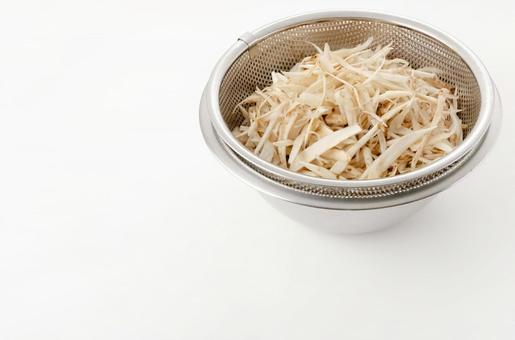 ごぼうのささがき ごぼうのささがき,ごぼうの笹がき,ささがきごぼうの写真素材