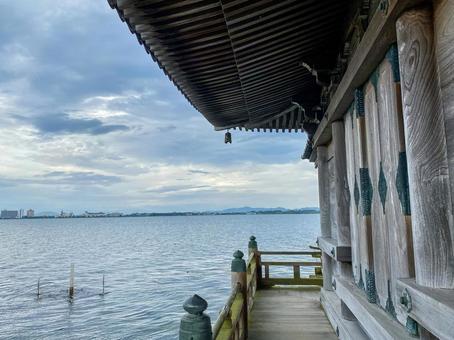 Photo, lake biwa, floating church, shiga prefecture, 