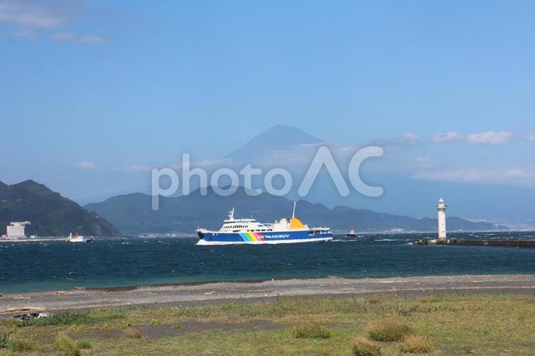 フェリーと青い富士山 フェリー,駿河湾フェリー,富士山の写真素材