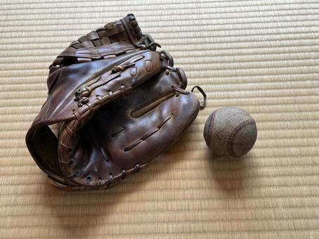 グローブとボール グローブとボール グローブ,ボール,野球の写真素材