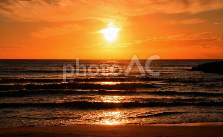 秋の夕景・夕陽/日本海 夕陽,夕日,夕焼けの写真素材