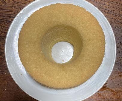 Whole chiffon cake photographed from above, JPG Whole chiffon cake photographed from above, JPG