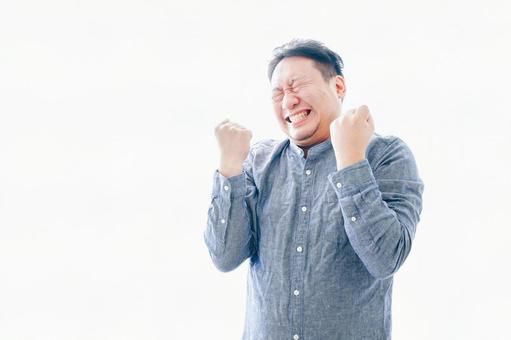 大喜びをする中年男性 大喜びをする中年男性 歓喜,観客,ビジネスの写真素材