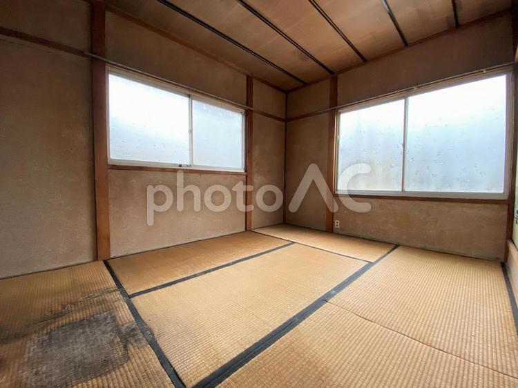解体前の古家・空家・廃墟（和室） 住宅,家,京都の写真素材