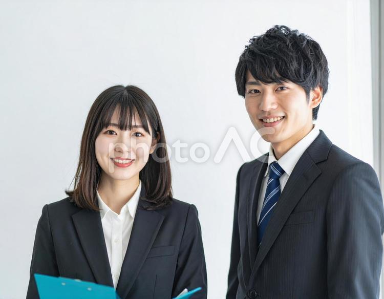 働く男性社員と女性社員のイメージ ビジネス,男性,女性の写真素材