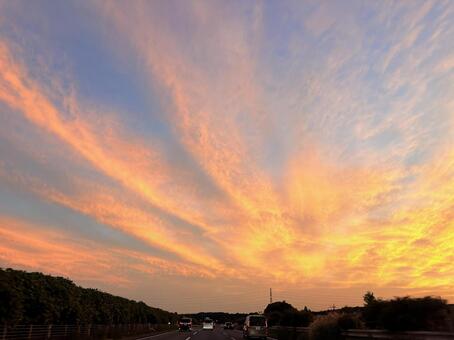 夕暮れ時の東北道 06 自動車専用道路,高速道路,ドライブの写真素材