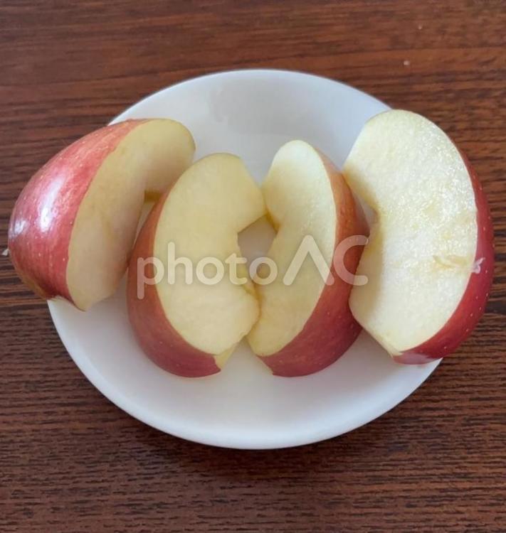 R7.03.07　カットりんごサンふじ カットりんご,林檎,りんごの写真素材