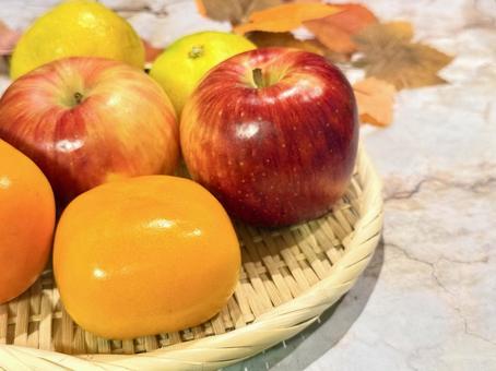 秋の味覚 柿 りんご みかん 秋の味覚 柿 りんご みかん 秋の味覚,秋,果物の写真素材