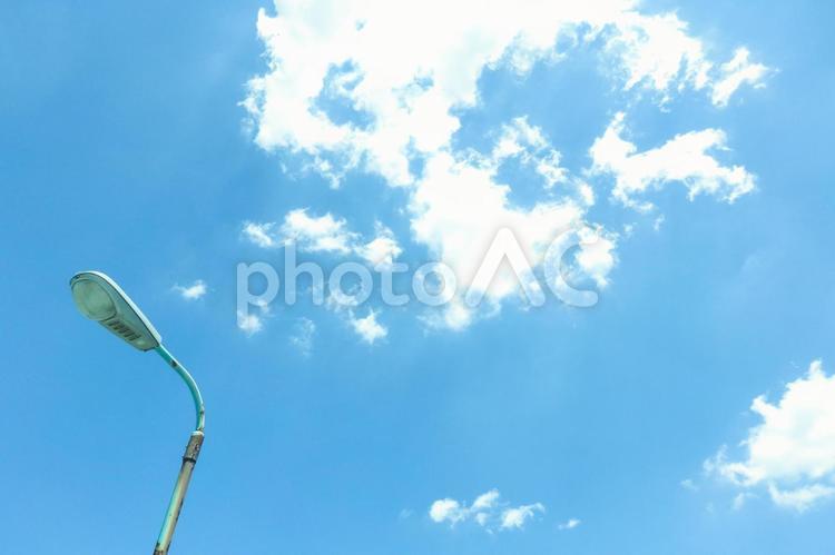 空と街路灯3 街路灯,街灯,青空の写真素材