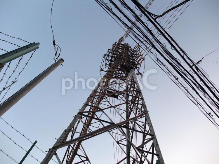 鉄塔がある風景 鉄塔,送電線,電線の写真素材