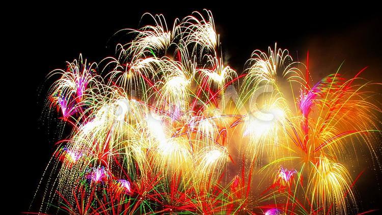 ダイナミックな花火大会 花火大会,迫力,炎の写真素材
